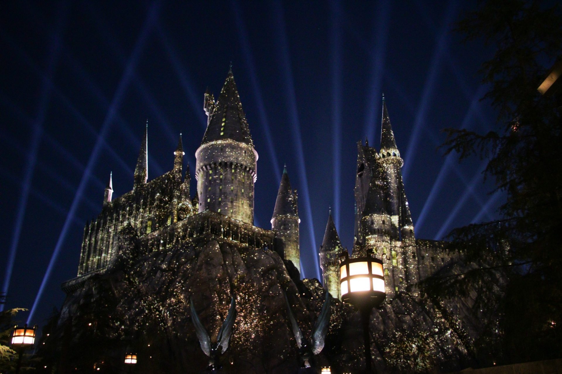 The Nighttime Lights at Hogwarts Castle returns for the Summer to