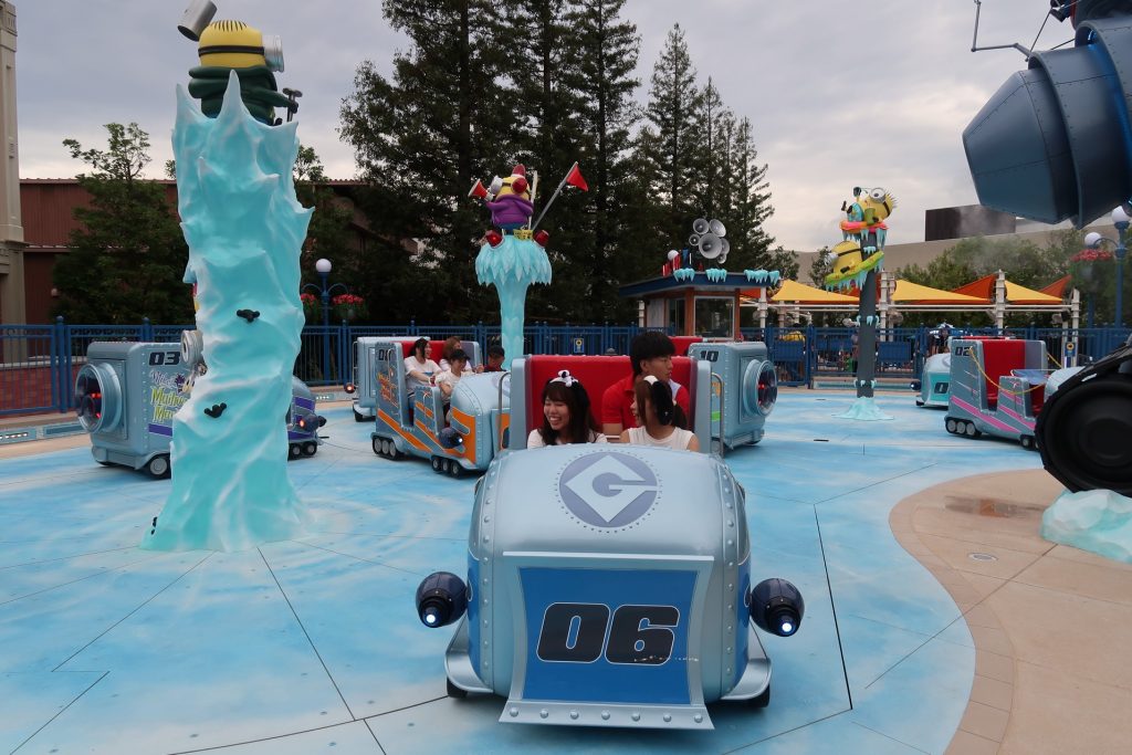 Minion’s Freeze Ray Sliders opens at Universal Studios Japan | Inside ...