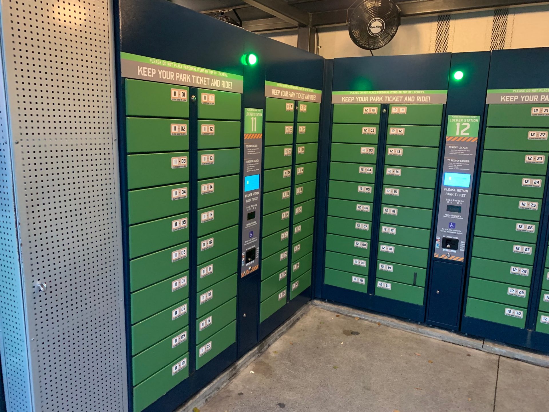 universal-orlando-updating-locker-systems-now-charging-for-larger