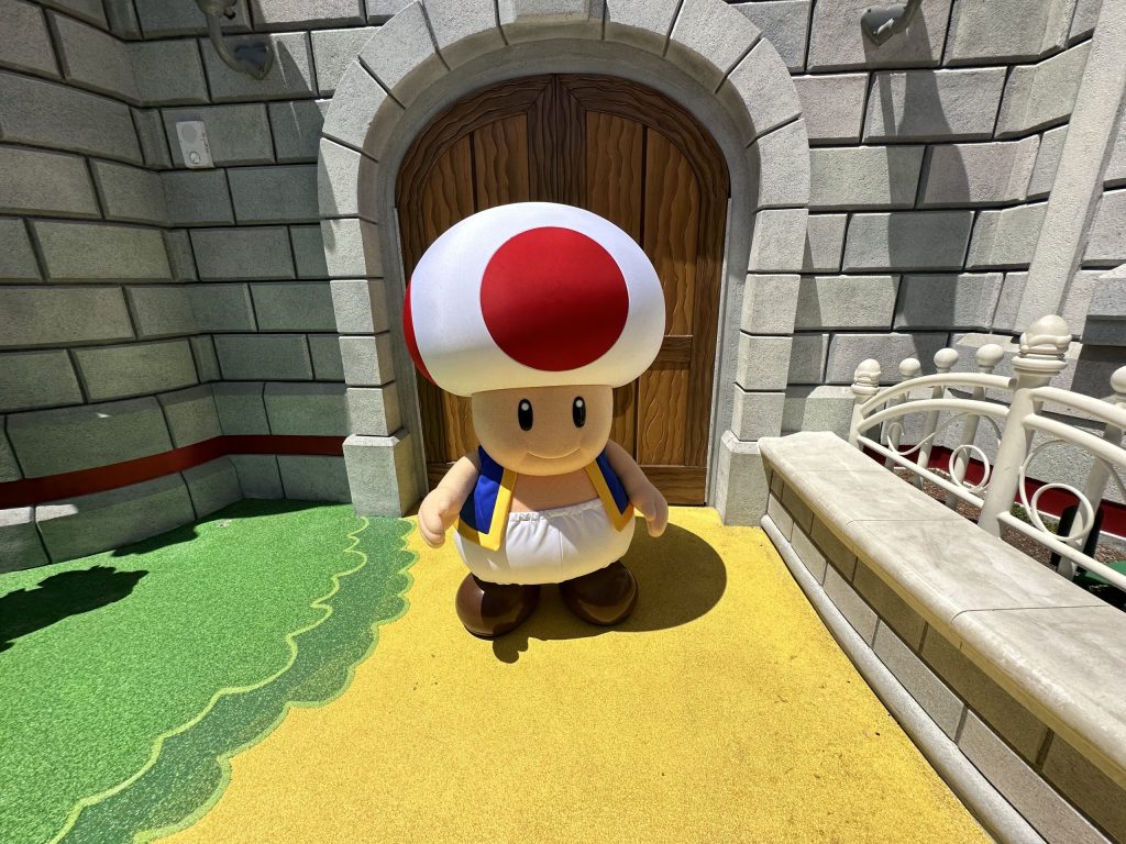 Toad Meet And Greet Debuts At Super Nintendo World At Universal Studios